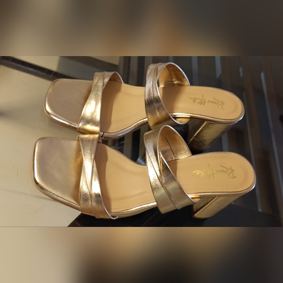 Rawhide Shoes - Rawhide Golden Block heel Sandal